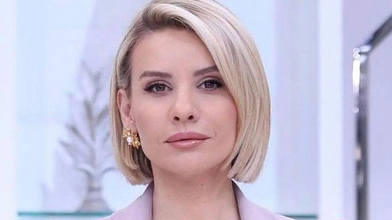 Esra Erol Estetik